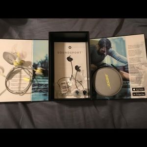 BOSE earphones